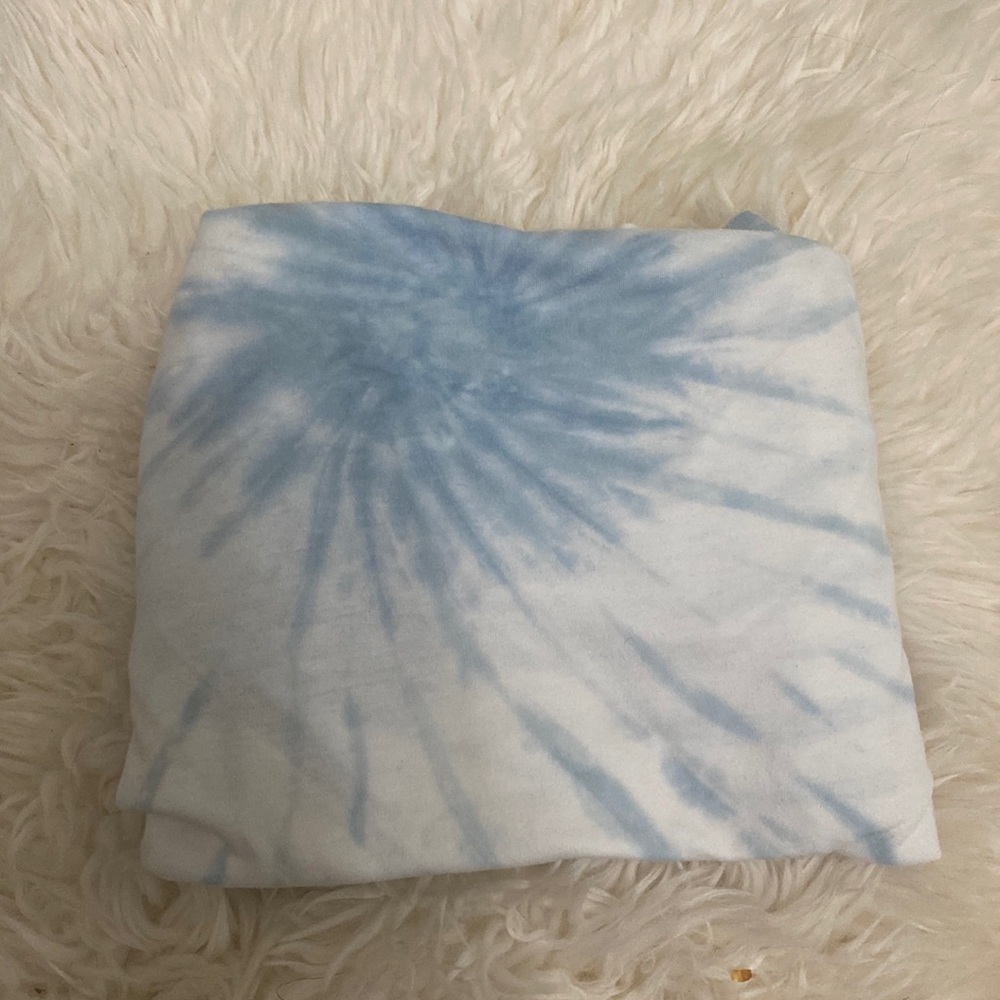 •GAP Blue + White Tie-Dye Shirt•
